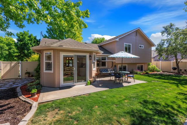 4951 W Classic Dr, Meridian, ID 83646