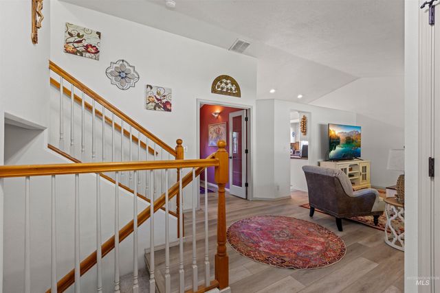 4951 W Classic Dr, Meridian, ID 83646
