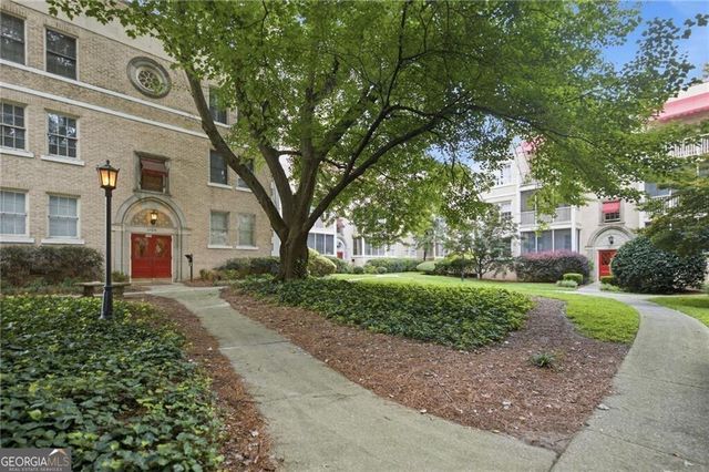 2222 Peachtree Road NW B5, Atlanta, GA 30309