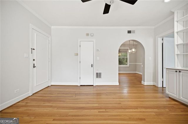 2222 Peachtree Road NW B5, Atlanta, GA 30309