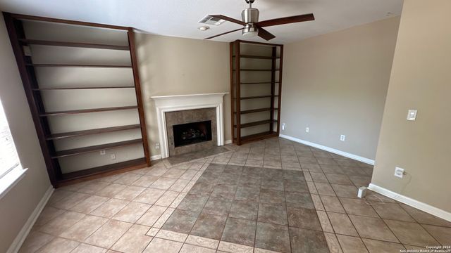 10411 HORN BLVD, San Antonio, TX 78240