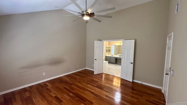 10411 HORN BLVD, San Antonio, TX 78240