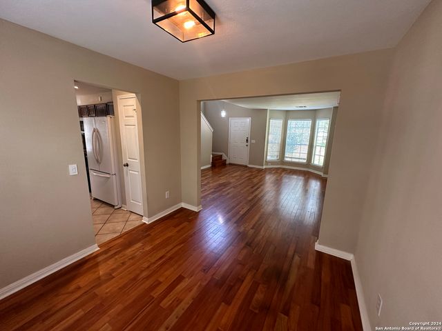 10411 HORN BLVD, San Antonio, TX 78240