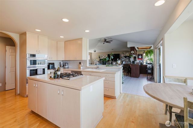7609 NE Bruce Lane, Hansville, WA 98340