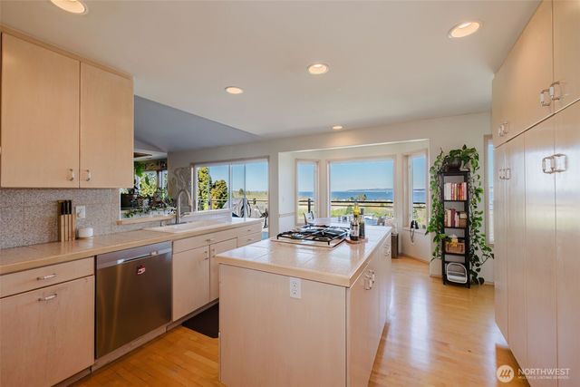 7609 NE Bruce Lane, Hansville, WA 98340