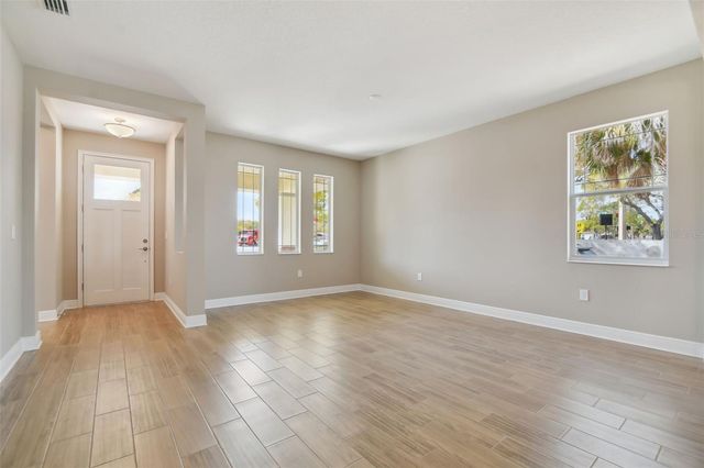 5010 22ND STREET N, St Petersburg, FL 33714