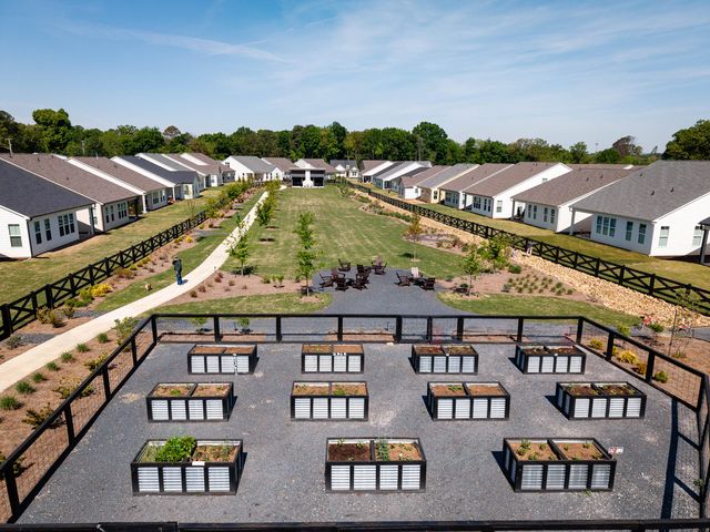 2600 Butlers Green Circle 10, Chattanooga, TN 37421