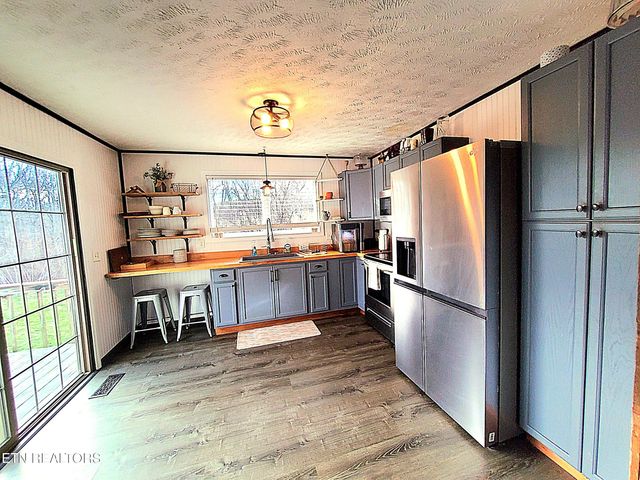 1471 Harold Patterson Rd, Dandridge, TN 37725