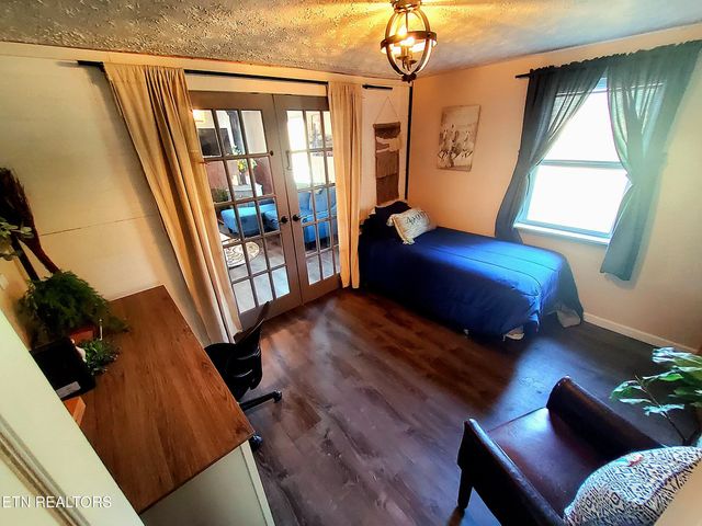 1471 Harold Patterson Rd, Dandridge, TN 37725