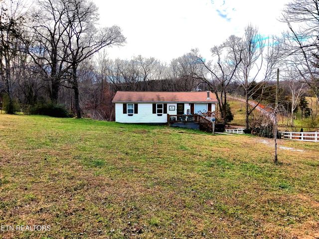 1471 Harold Patterson Rd, Dandridge, TN 37725