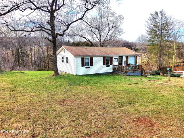 1471 Harold Patterson Rd, Dandridge, TN 37725