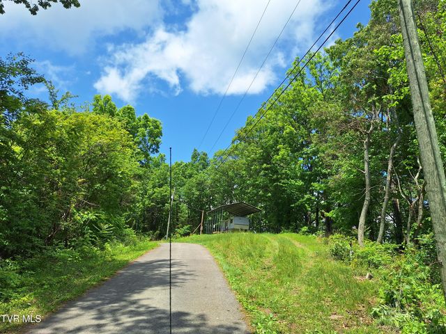 409 Dean Road, Mooresburg, TN 37811