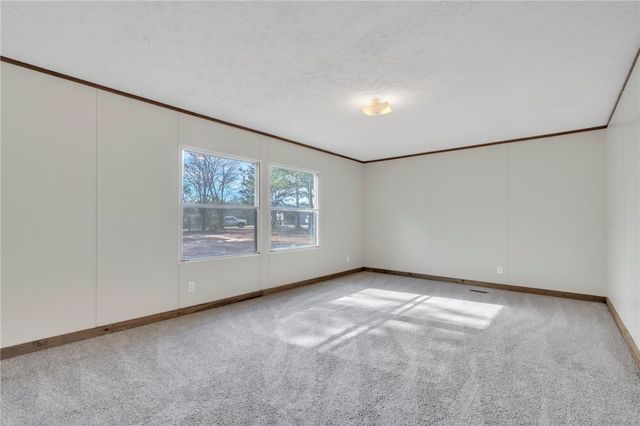 1112 Wilton E Hall Road, Starr, SC 29684