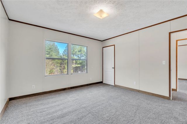 1112 Wilton E Hall Road, Starr, SC 29684