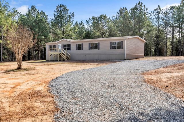 1112 Wilton E Hall Road, Starr, SC 29684