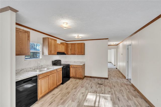 1112 Wilton E Hall Road, Starr, SC 29684