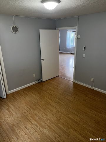 9 Dakota Trail, Bristol, CT 06010