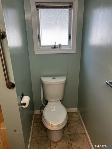 9 Dakota Trail, Bristol, CT 06010
