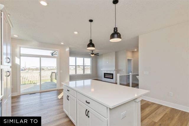 2824 NW Reinhart Drive, Ankeny, IA 50023