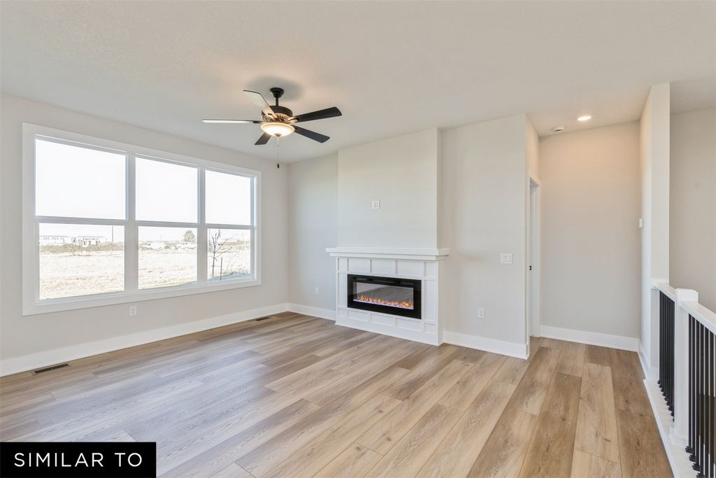 2824 NW Reinhart Drive, Ankeny, IA 50023