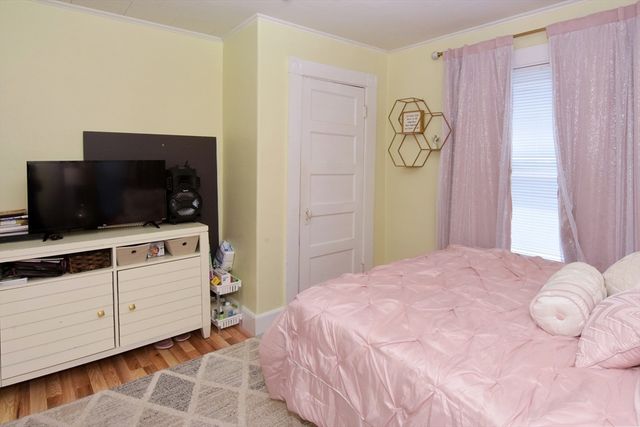 435 Cabot St B, Beverly, MA 01915
