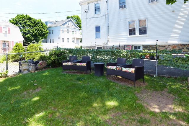 435 Cabot St B, Beverly, MA 01915