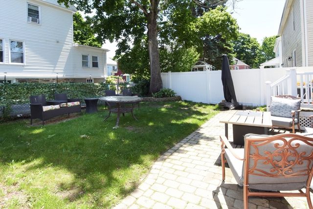 435 Cabot St B, Beverly, MA 01915