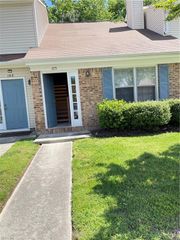 105 Hawthorne PT, Yorktown, VA 23692