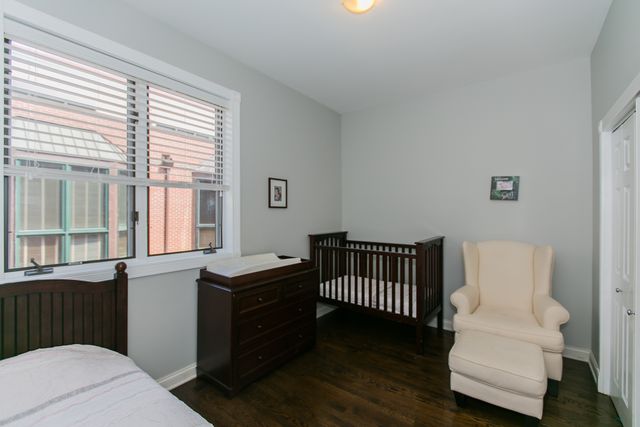 2005 N HOYNE Avenue, Chicago, IL 60647