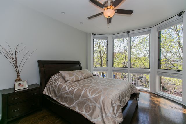 2005 N HOYNE Avenue, Chicago, IL 60647