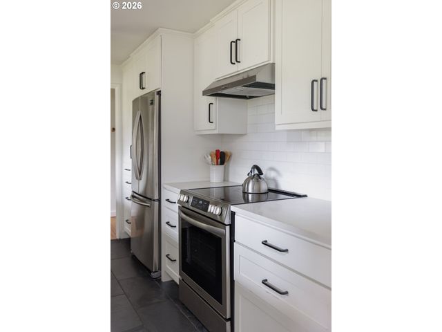 9720 Sw INGLEWOOD Pl, Portland, OR 97225