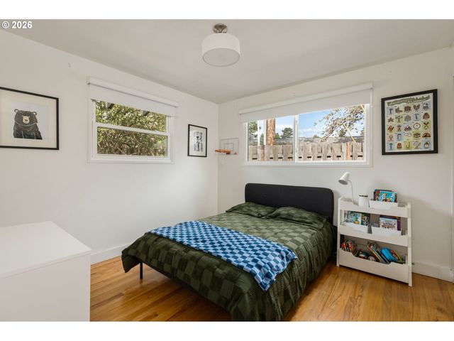 9720 Sw INGLEWOOD Pl, Portland, OR 97225