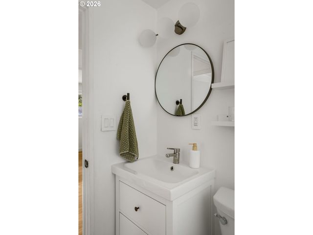 9720 Sw INGLEWOOD Pl, Portland, OR 97225