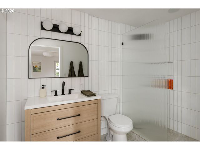 9720 Sw INGLEWOOD Pl, Portland, OR 97225