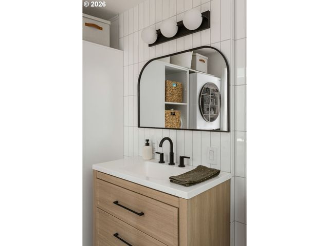 9720 Sw INGLEWOOD Pl, Portland, OR 97225