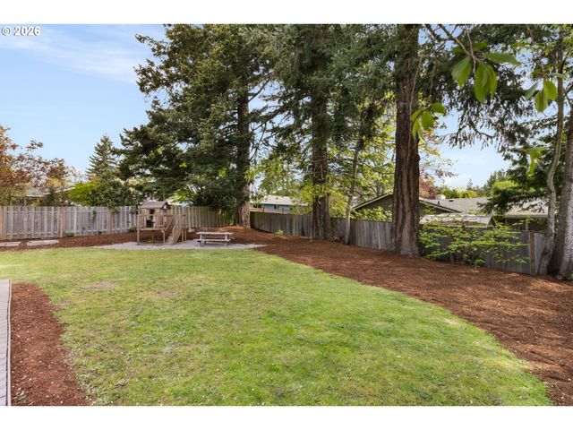 9720 Sw INGLEWOOD Pl, Portland, OR 97225