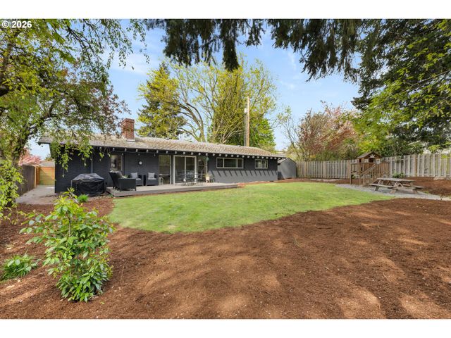 9720 Sw INGLEWOOD Pl, Portland, OR 97225