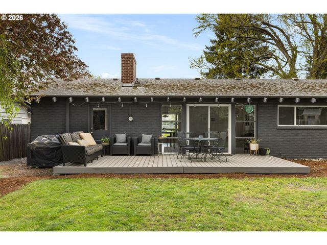 9720 Sw INGLEWOOD Pl, Portland, OR 97225