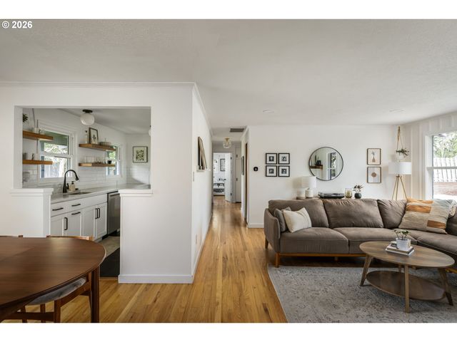 9720 Sw INGLEWOOD Pl, Portland, OR 97225