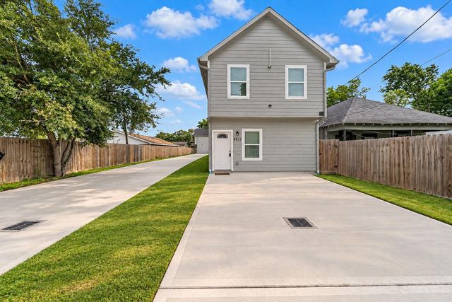 4011 King Street, Houston, TX 77026