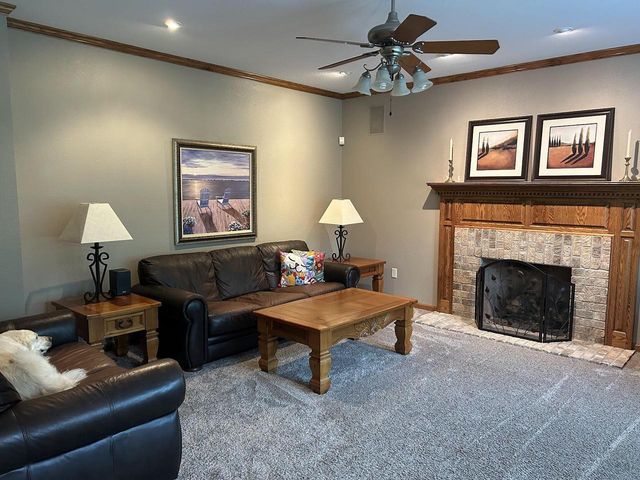 2517 Fox River CIRCLE, Waukesha, WI 53189