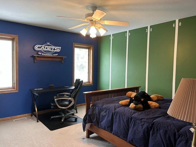 2517 Fox River CIRCLE, Waukesha, WI 53189