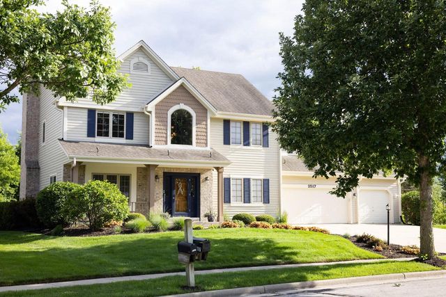 2517 Fox River CIRCLE, Waukesha, WI 53189