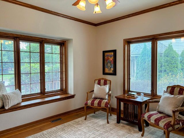 2517 Fox River CIRCLE, Waukesha, WI 53189