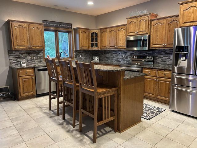 2517 Fox River CIRCLE, Waukesha, WI 53189