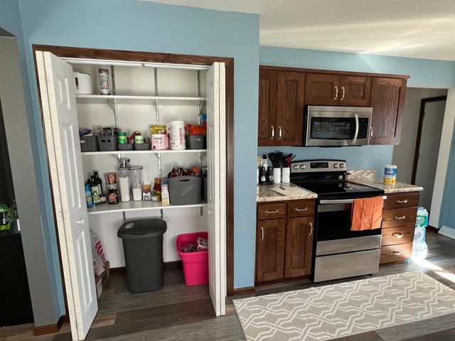 206 15th Street N, Moorhead, MN 56560