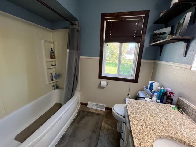 206 15th Street N, Moorhead, MN 56560