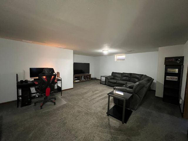 206 15th Street N, Moorhead, MN 56560