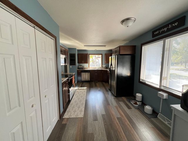 206 15th Street N, Moorhead, MN 56560