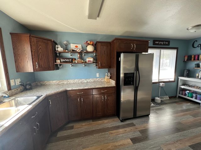 206 15th Street N, Moorhead, MN 56560